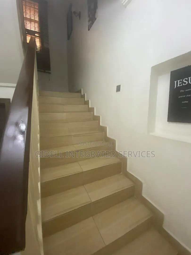 3bdrm House in Wuse 2 for rent