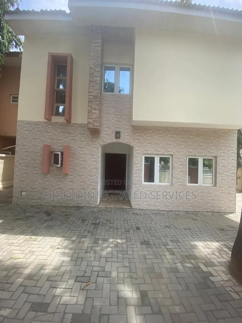 3bdrm House in Wuse 2 for rent