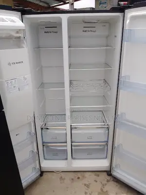 Hisense Side by Side Fridge and Freezer