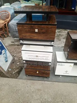 Well Crafted Portable Center Table