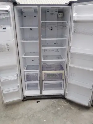 Samsung Side by Side Fridge and Freezer