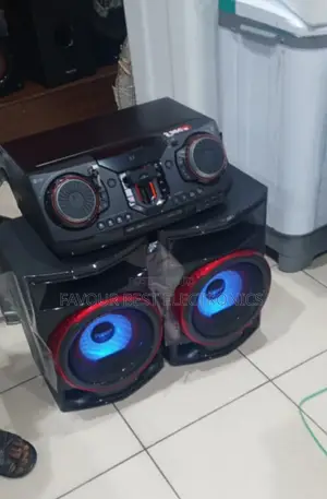 2024made>Lg Xboom Powerful Sound Cl87 (2350w) Usb Bluetooth