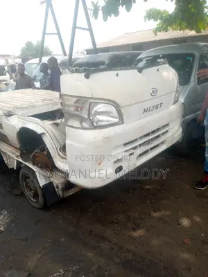 Suzuki APV Minibus 2010 White