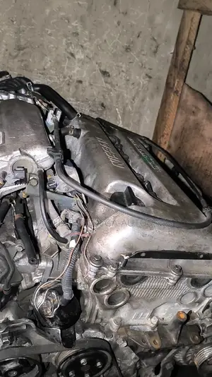 Nissan Primera Engine  SR18
