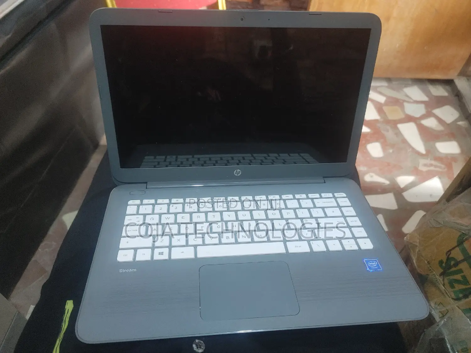 Laptop HP Stream 14 4GB Intel Celeron SSD 32GB