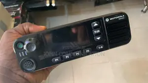 Motorola Dm4600e Uhf/VHF Digital Base Radio