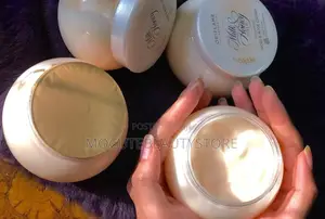 Milk and Honey Gold Nourishing Hand and Body Cream