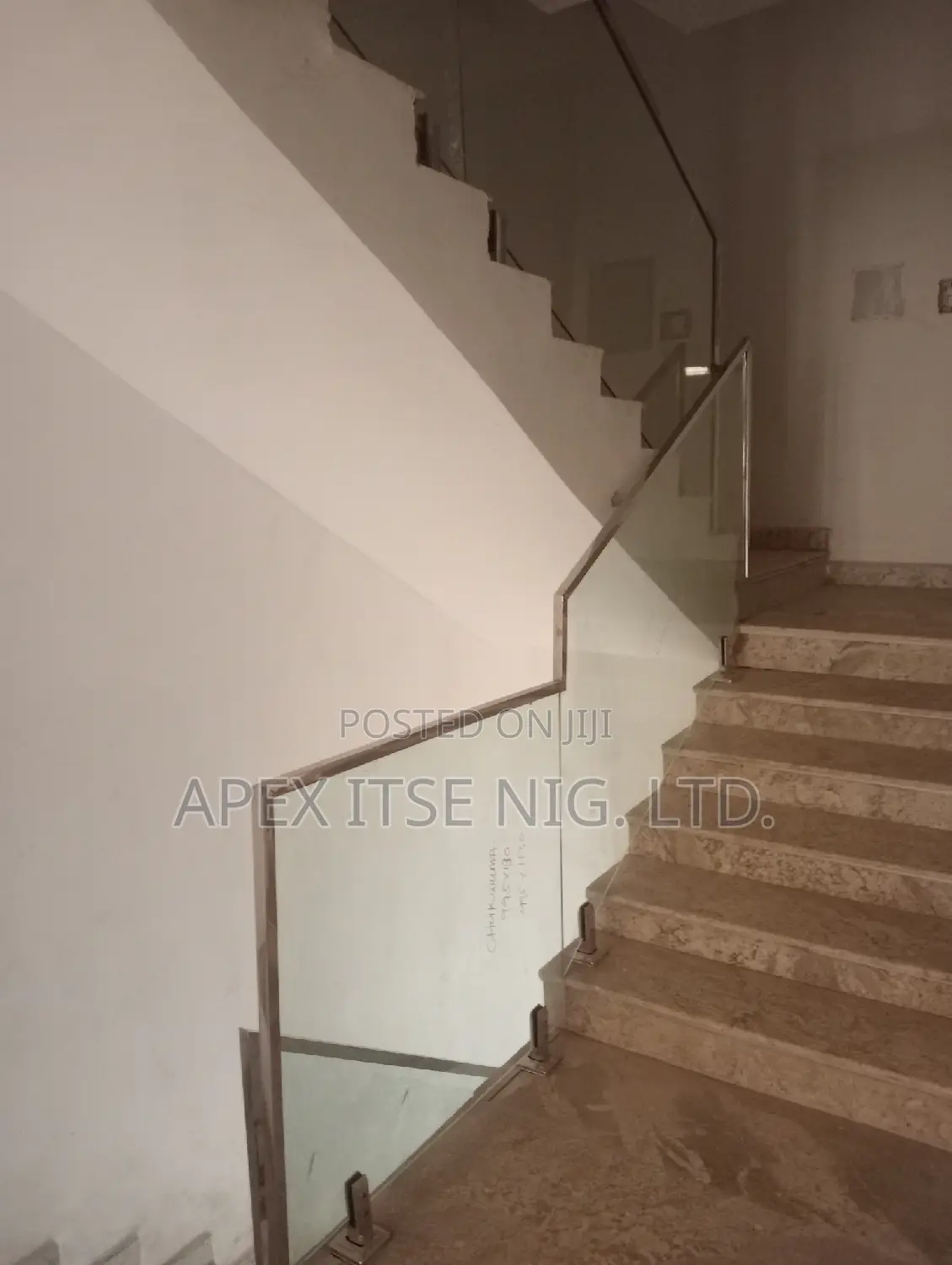 10mm Tempered Glass Staircase