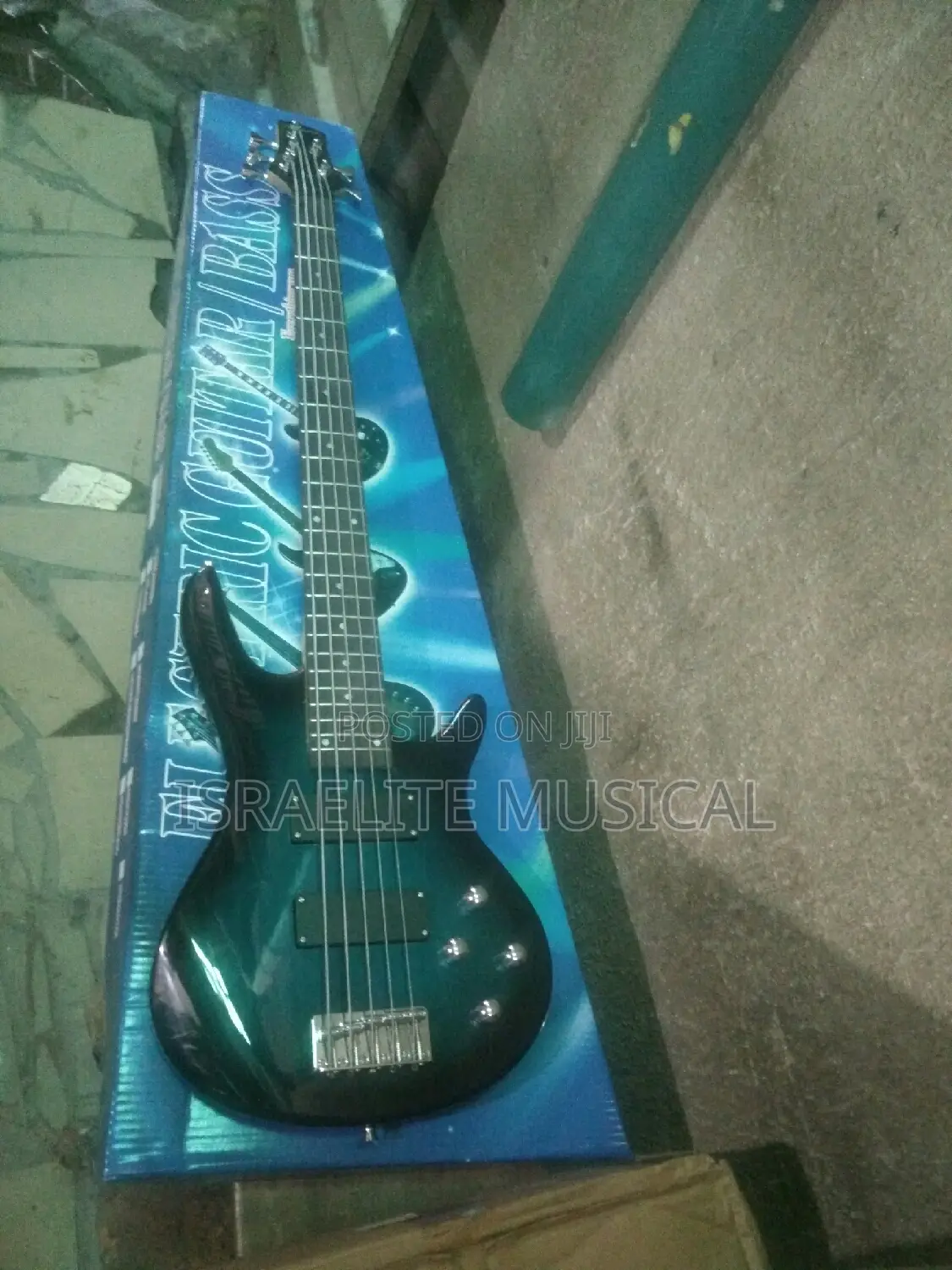Quality 5 String Bass Guitar With Bag