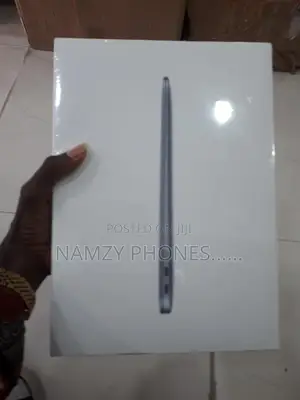 New Laptop Apple MacBook Air 8GB Intel Core I7 SSD 256GB