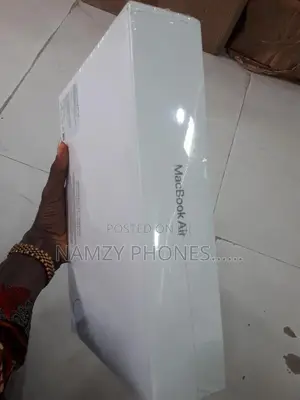 New Laptop Apple MacBook Air 8GB Intel Core I7 SSD 256GB