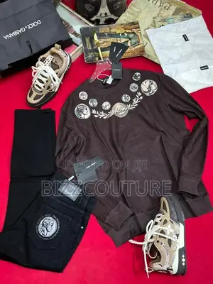 Original Dolce Gabbana T-Shirt Available in Store