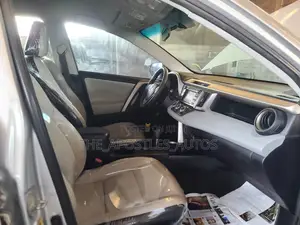 Toyota RAV4 2014 Silver