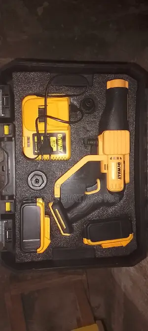 Cordless Pressure Washer Dewalt
