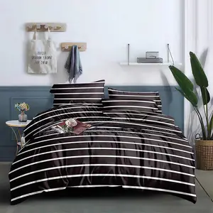 6 by 7 Bedspread With 4 Pillowcases and Duvet