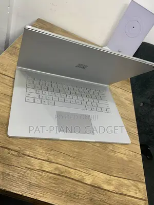 Laptop Microsoft Surface Book 2 16GB Intel Core I7 SSD 256GB