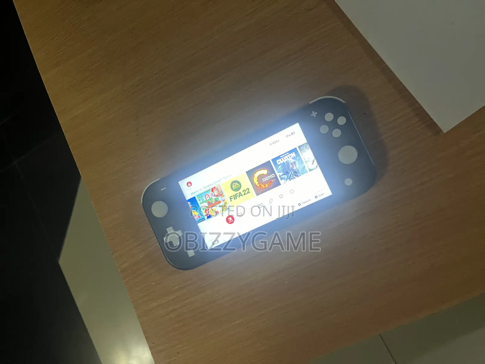 Very Neat Nintendo Switch Lite