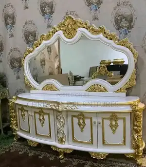 Quality Royal Mirror Console