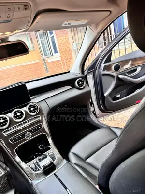 Mercedes-Benz C300 Sport 4dr RWD Sedan (2.0L 4cyl 7A) 2015 Gray