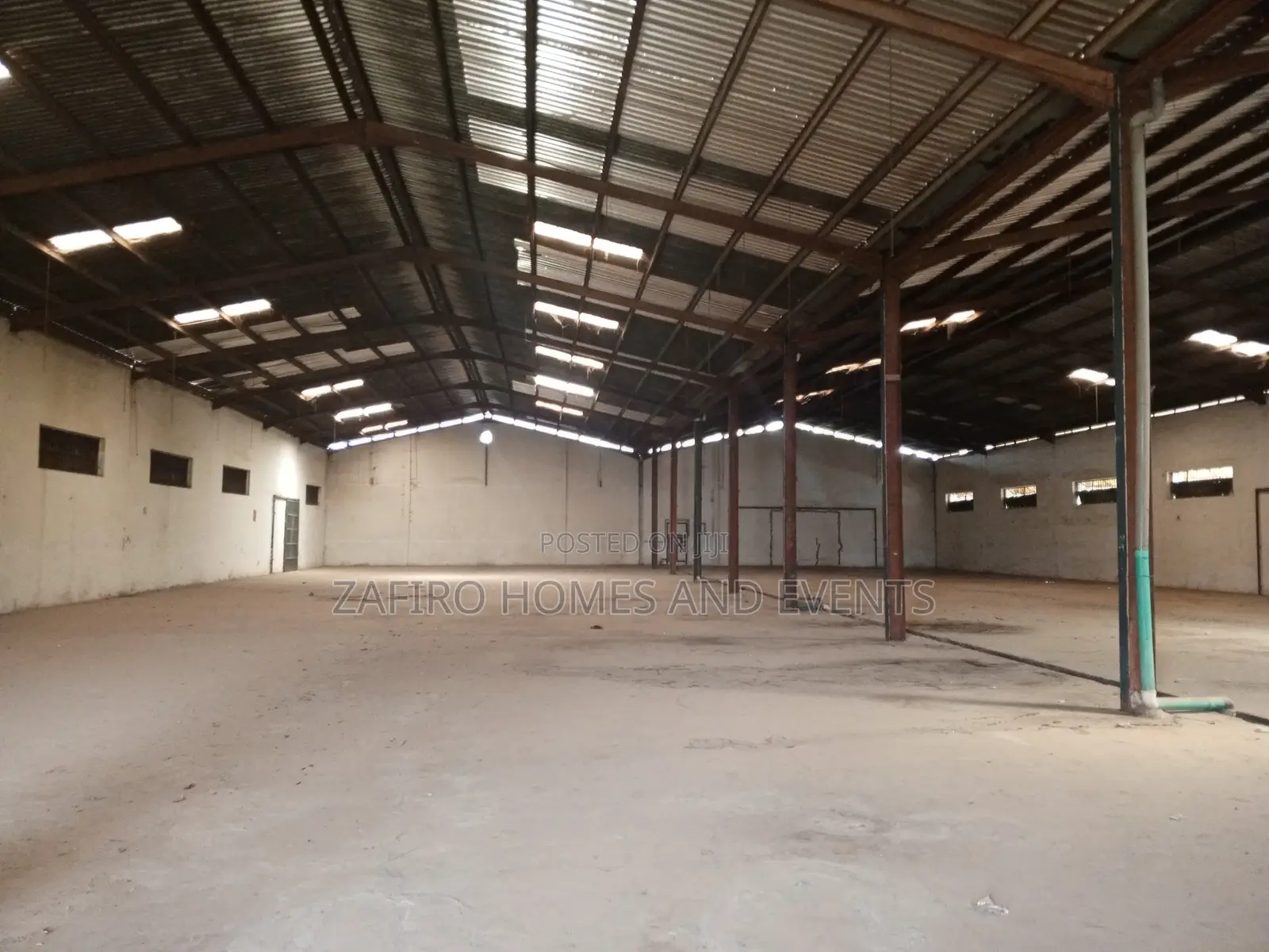 Massive 2000m2 Warehouse Near Lead City, Toll Gate, Ibadan