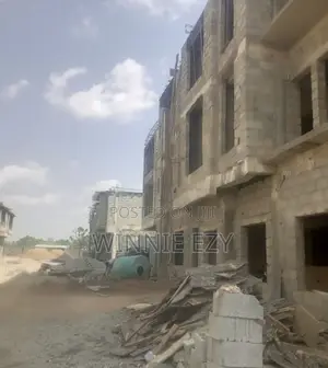 3bdrm Apartment in Cypress Hill, Dakibiyu for sale
