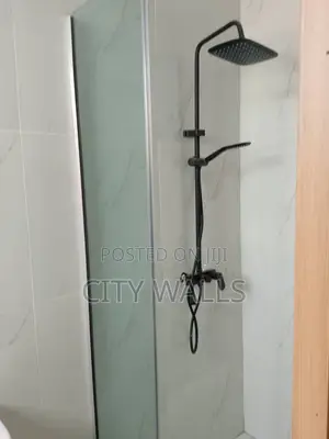 4bdrm Duplex in Chevron for rent