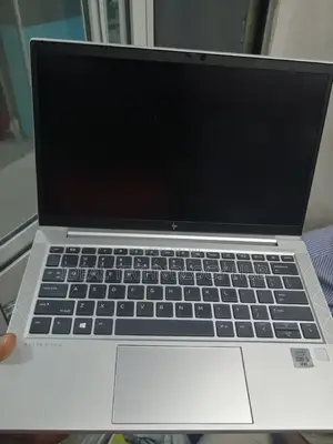 Laptop HP EliteBook 830 G7 16GB Intel Core I5 SSD 256GB