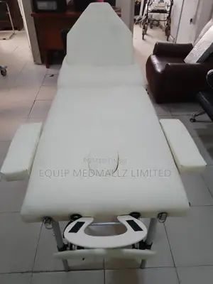 Aluminium Massage Bed (3 Section Or Folds)
