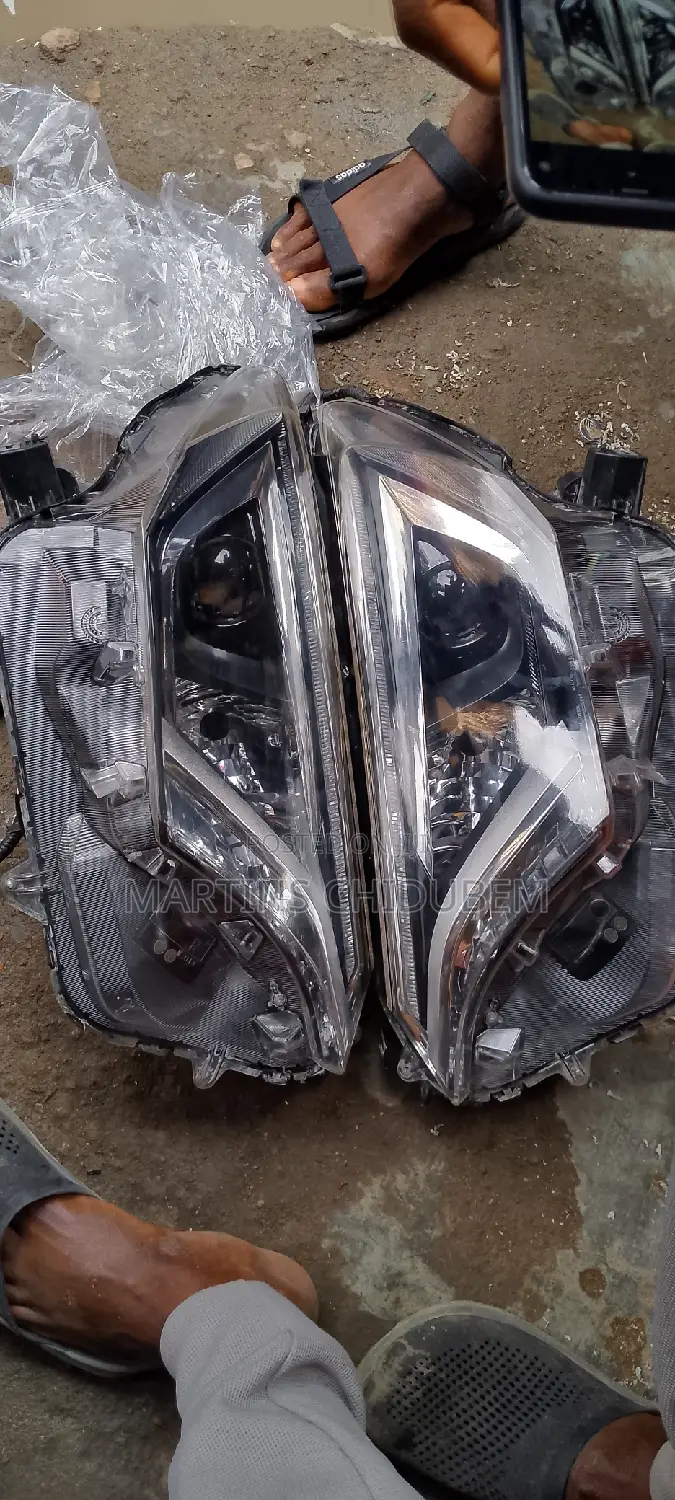 Headlight Rav4 2018 Model