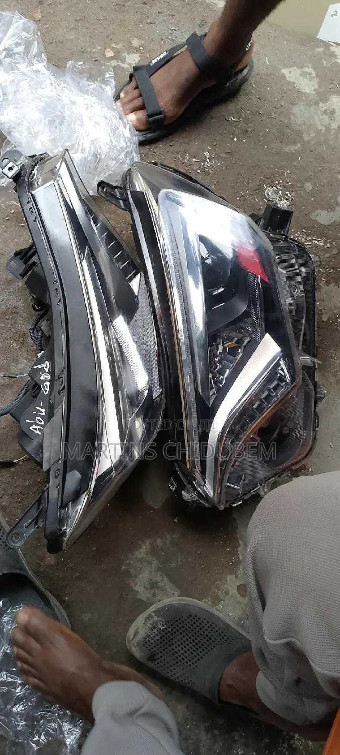 Headlight Rav4 2018 Model