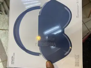 Photo - Airpod Max Blue