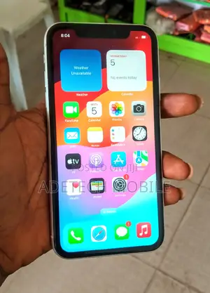 Apple iPhone XR 64 GB White