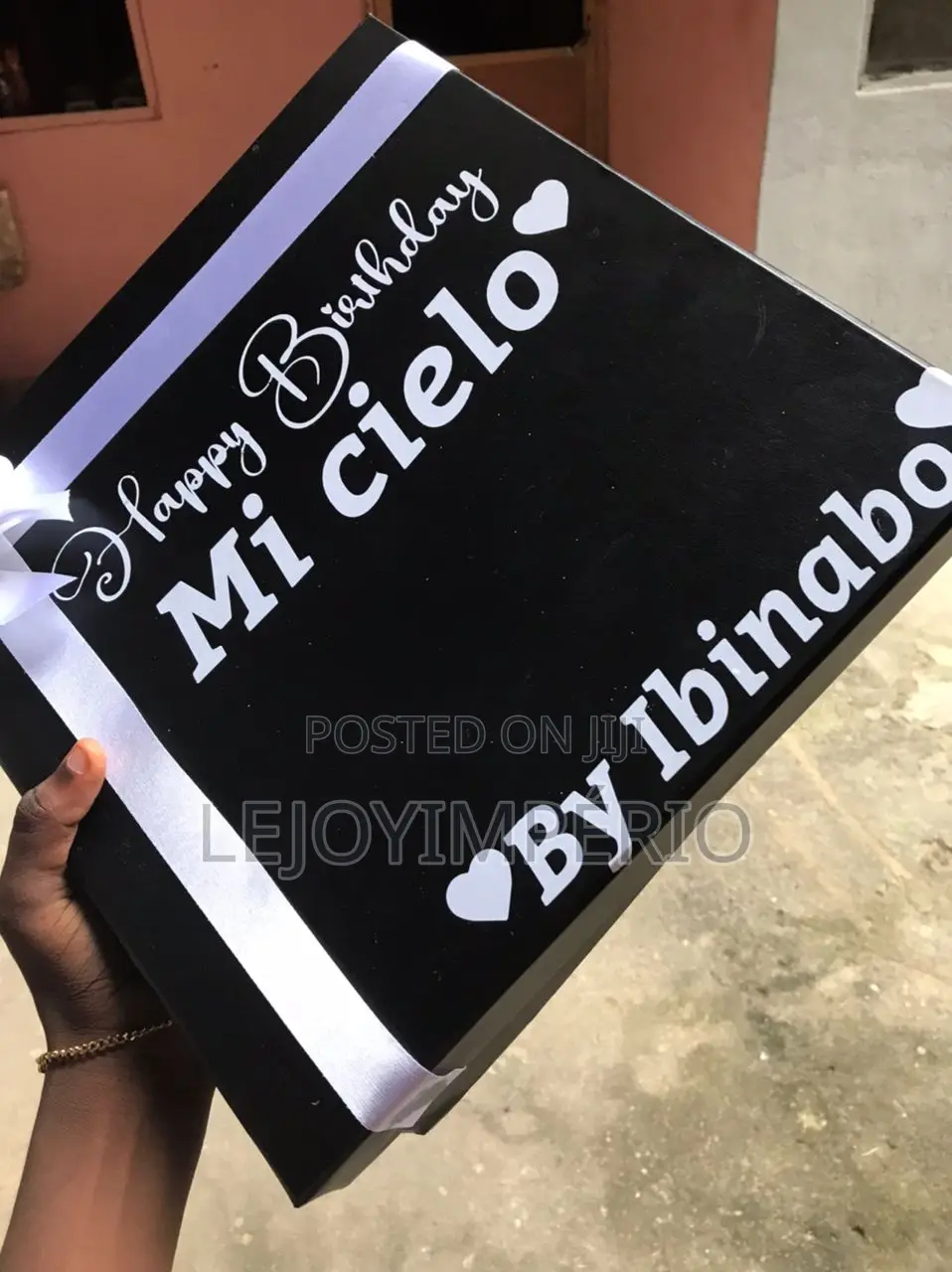 Customized Gift Boxes and Cards