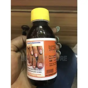 Photo - Natural Light Fongicide Light for Dark Feet and Knuckles