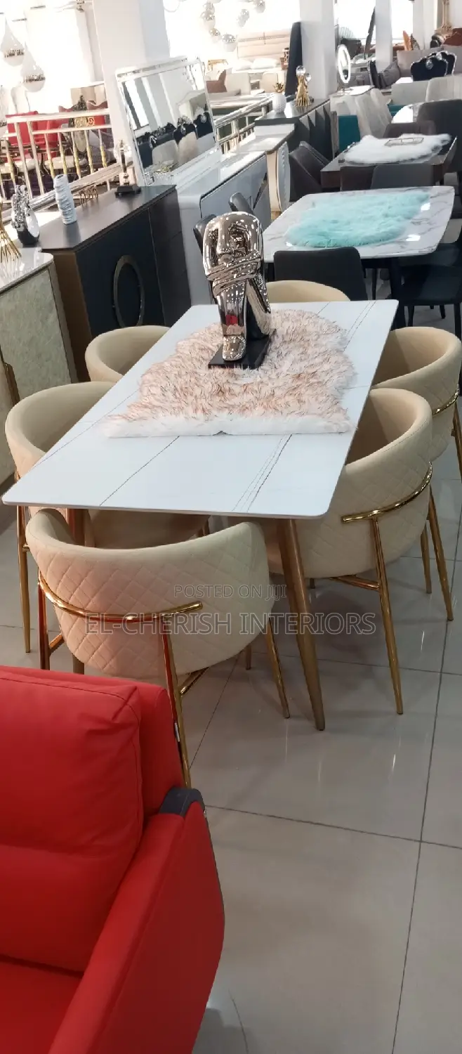 Explicite King Dining
