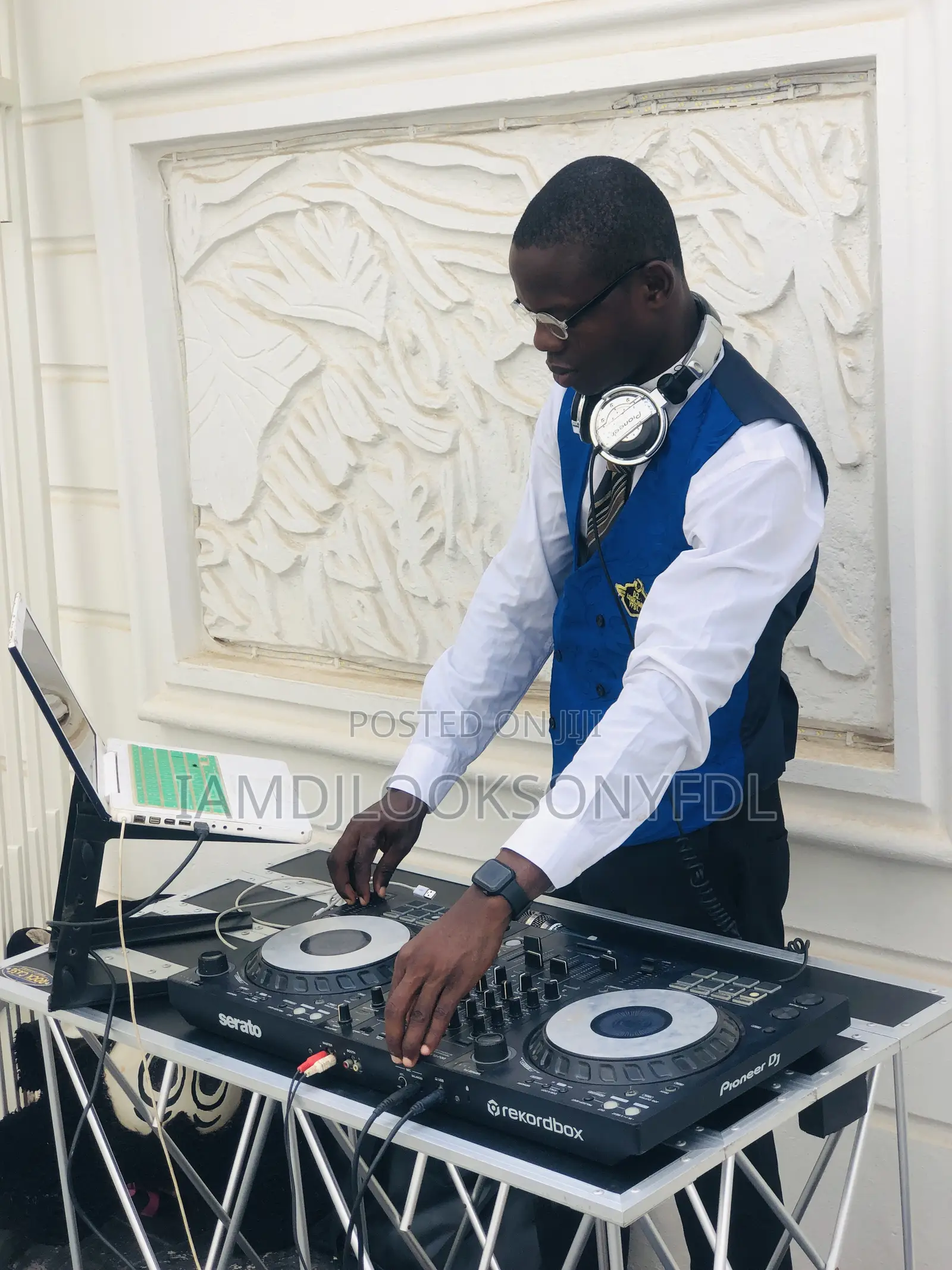 Dj Service Ent Mc Hypeman