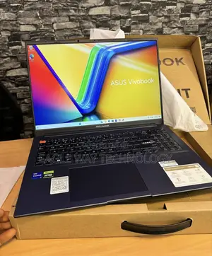 Photo - Laptop Asus 32GB Intel Atom SSD 1T