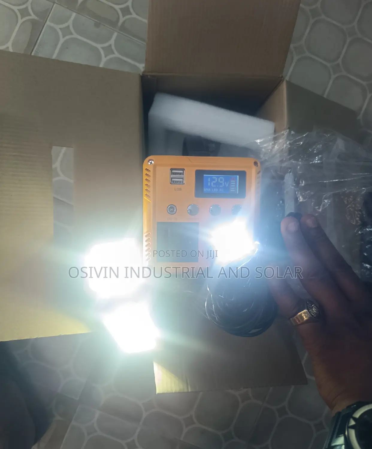 300w Sukhig Solar Generator With 30w Solar Panel