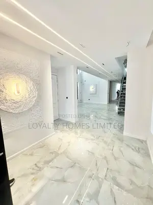 5bdrm Duplex in Lekki for sale