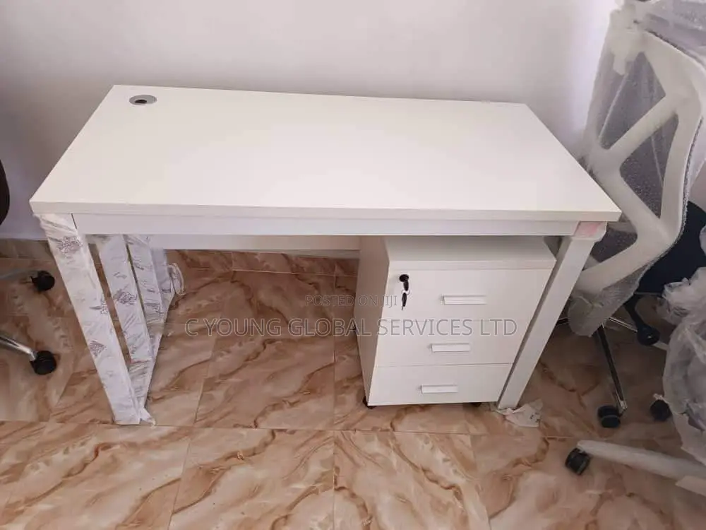 Office Table 1.4 Meter