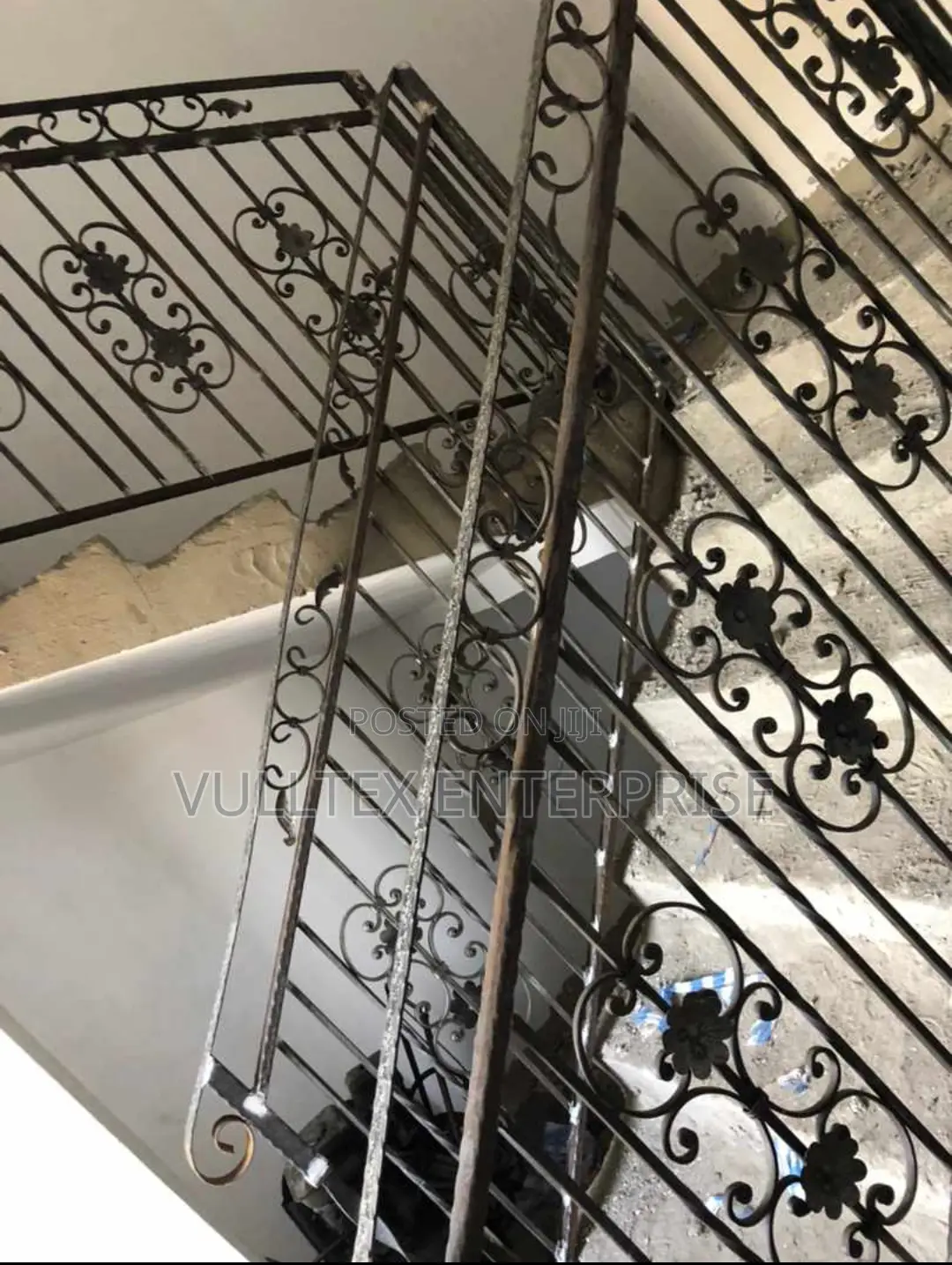 Rot Iron Staircase Rai ,