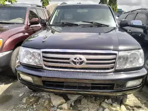 Toyota Land Cruiser 4x4 2007 Black