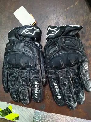 Leather Hand Gloves