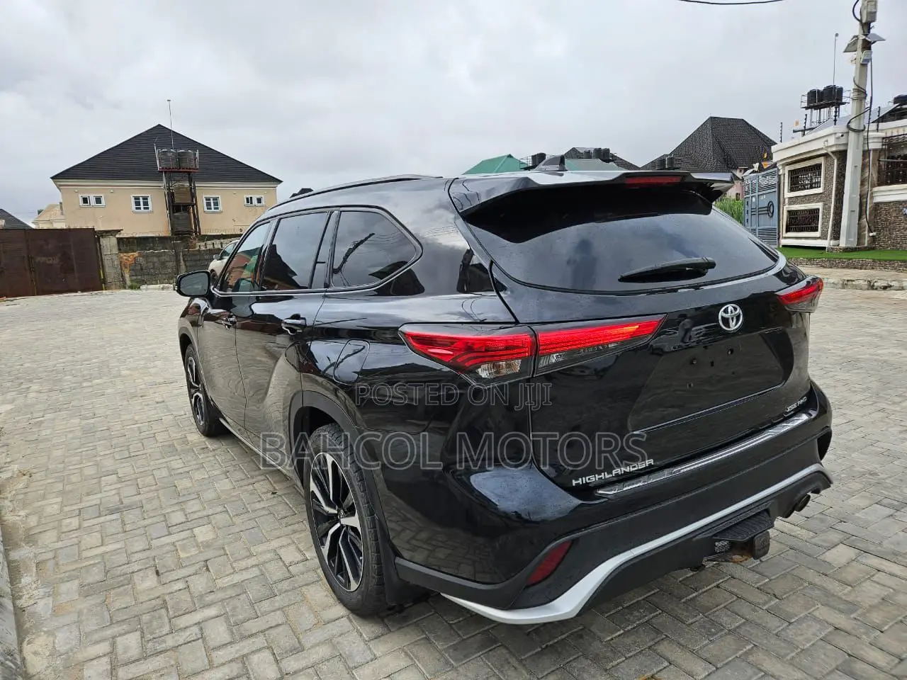 Toyota Highlander XSE 2021 Black