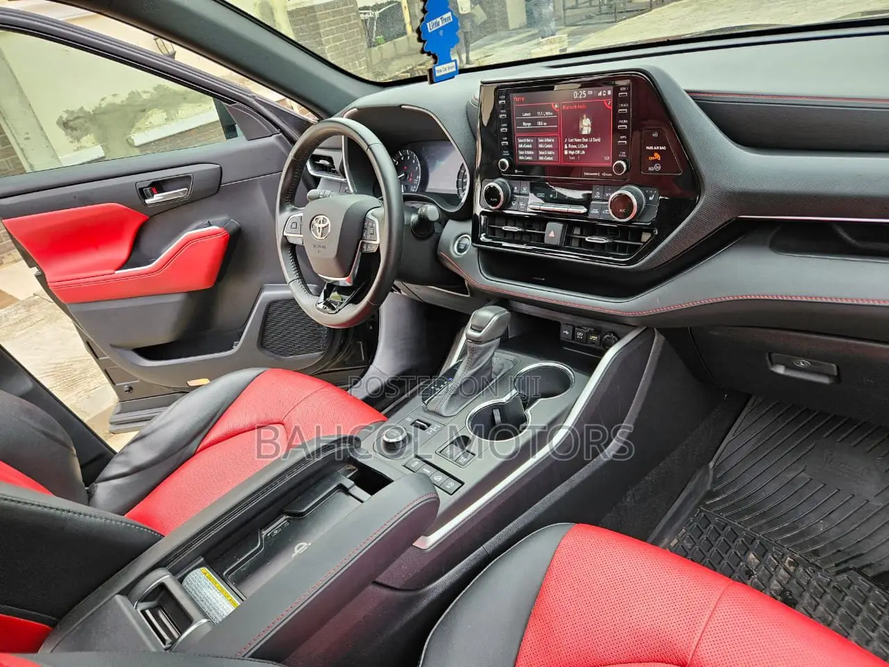 Toyota Highlander XSE 2021 Black