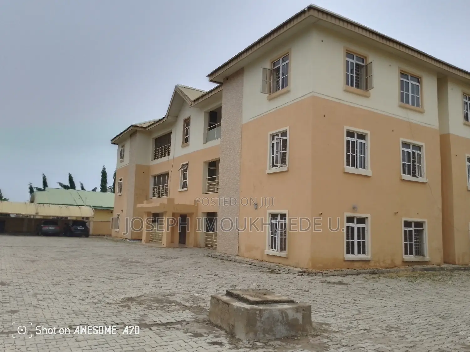 3bdrm Block of Flats in Suny Vale  Homes, Dakwo District for sale