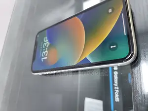 Apple iPhone XR 64 GB White