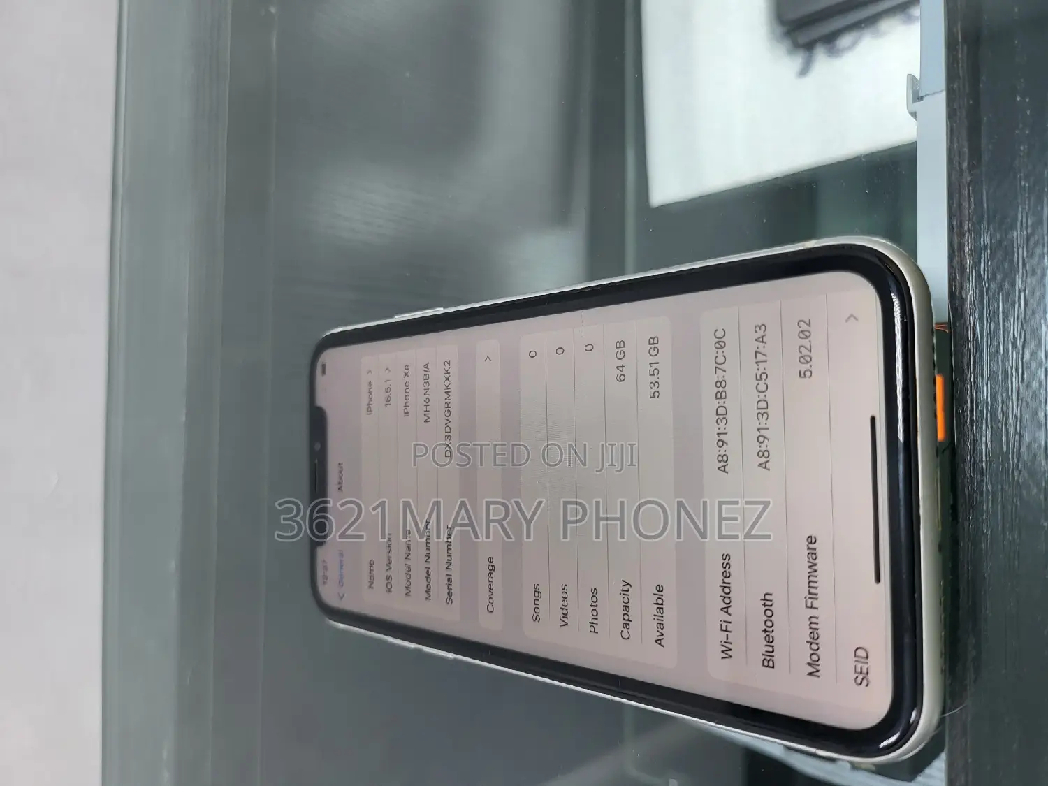 Apple iPhone XR 64 GB White