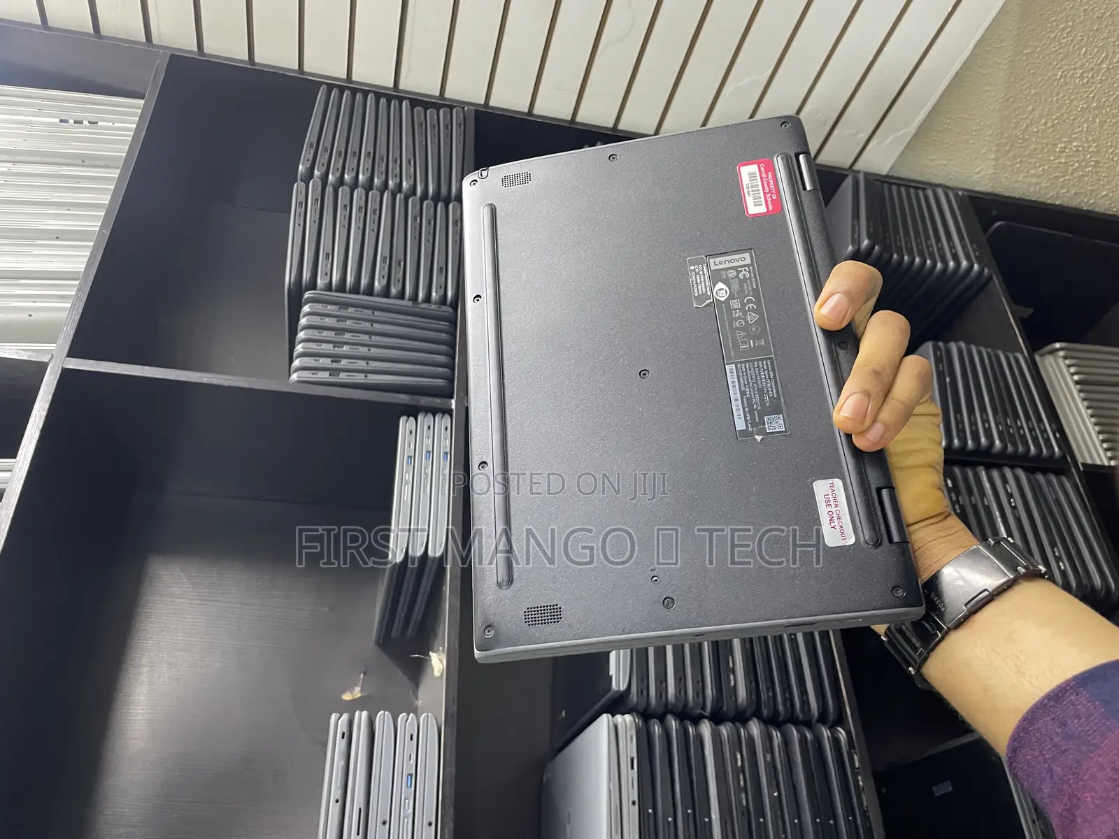 Laptop Lenovo 500e 4GB Intel SSD 32GB