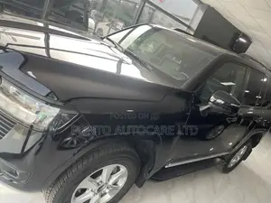 New Toyota Land Cruiser 2023 Black